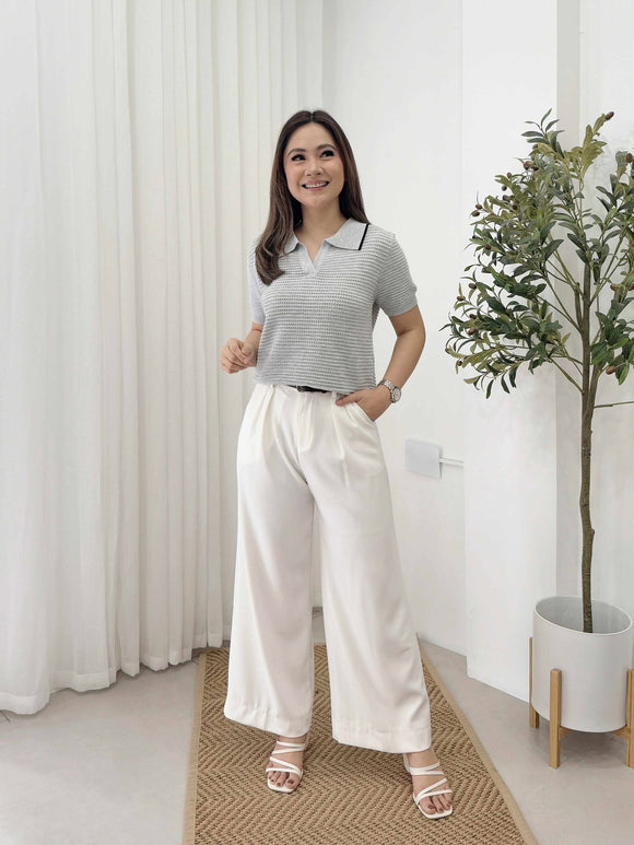 Trace Collared Knit Top