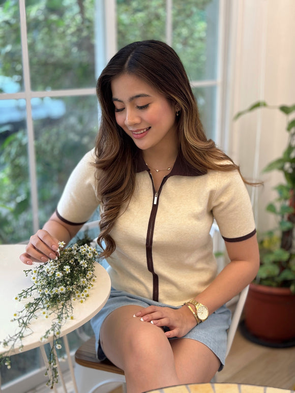 Sera Premium Collared Knit Top